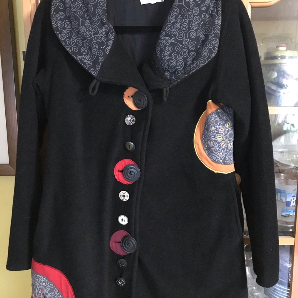 Coat - Picture 2 of 5